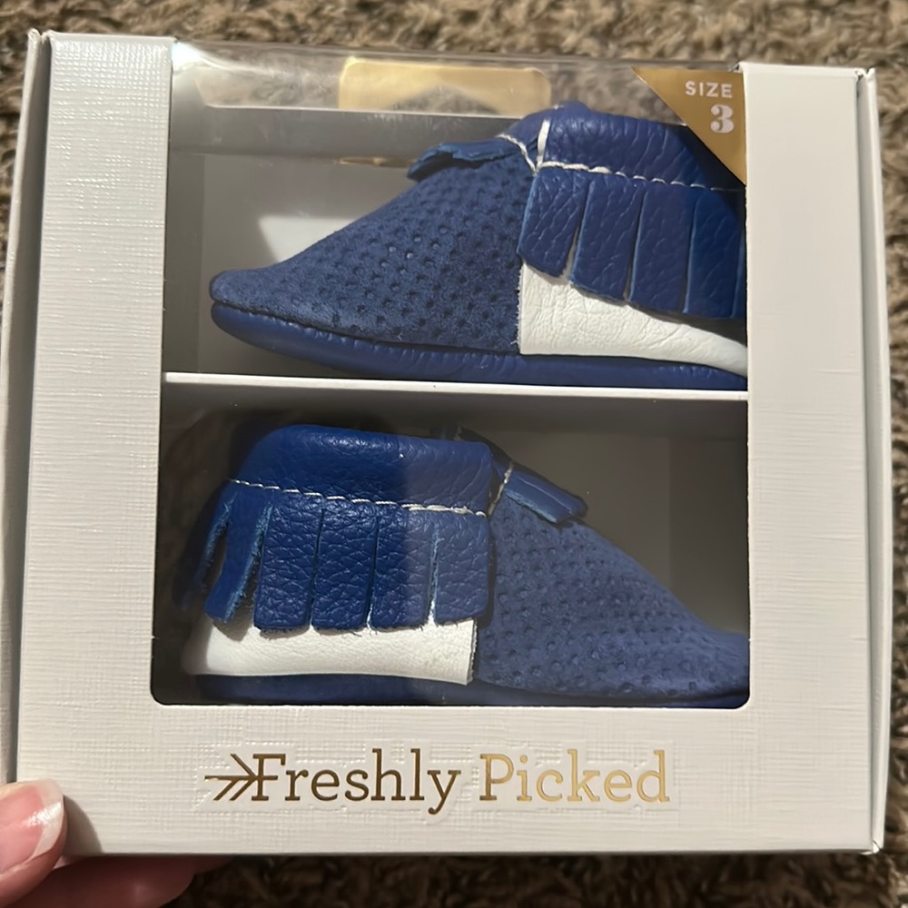 BNIB Freshly Picked Mocc - All-Star